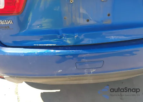 2017 Mitsubishi Outlander Sport 2.0 Le z USA, uszkodzony, nr VIN JA4AP3AU0HZ031365